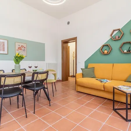 Art Nouveau With Garden Near The Station Apartment Verona